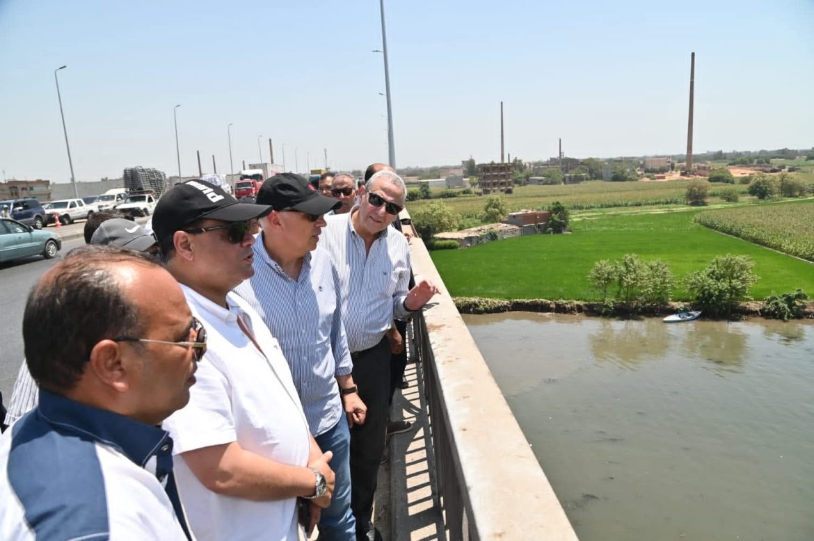 وزير الري يتابع حالة نهر النيل فرع رشيد وجسوره بنطاق (6) محافظات وزير الري يتابع حالة نهر النيل فرع رشيد وجسوره بنطاق (6) محافظات