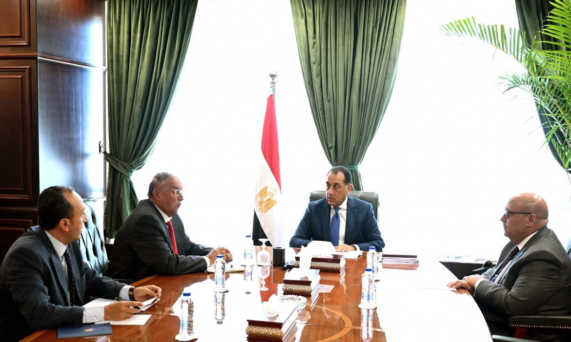 رئيس الوزراء يناقش مقترحات تعديل قانون المجلس القومي لحقوق الانسان