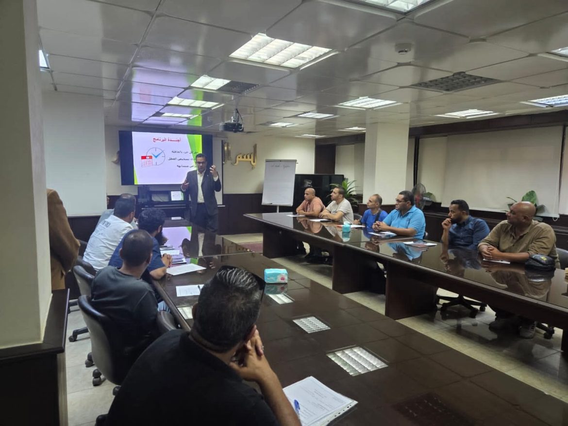 وزير الإسكان يتابع مشروع مارينا 8 وبحيرات نيو مارينا والبوغاز