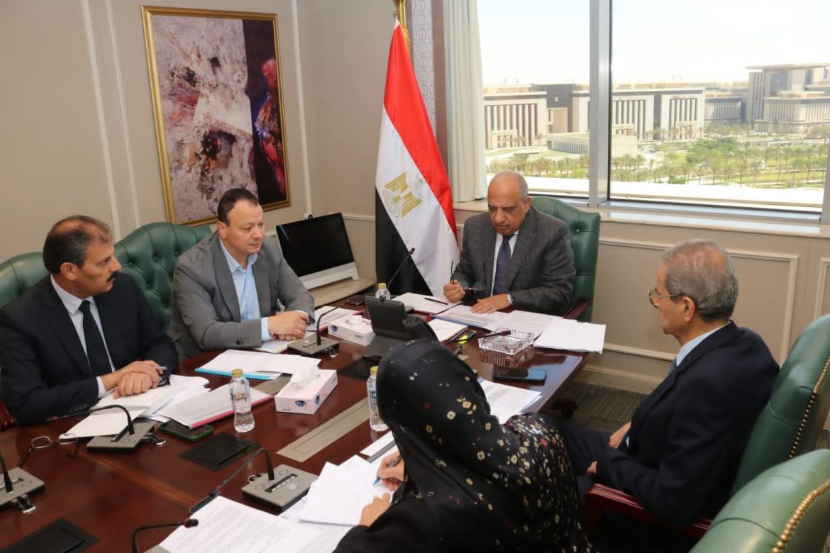وزير الكهرباء: إعادة هيكلة الشركة المصرية كمشغل مستقل لمنظومة نقل الكهرباء