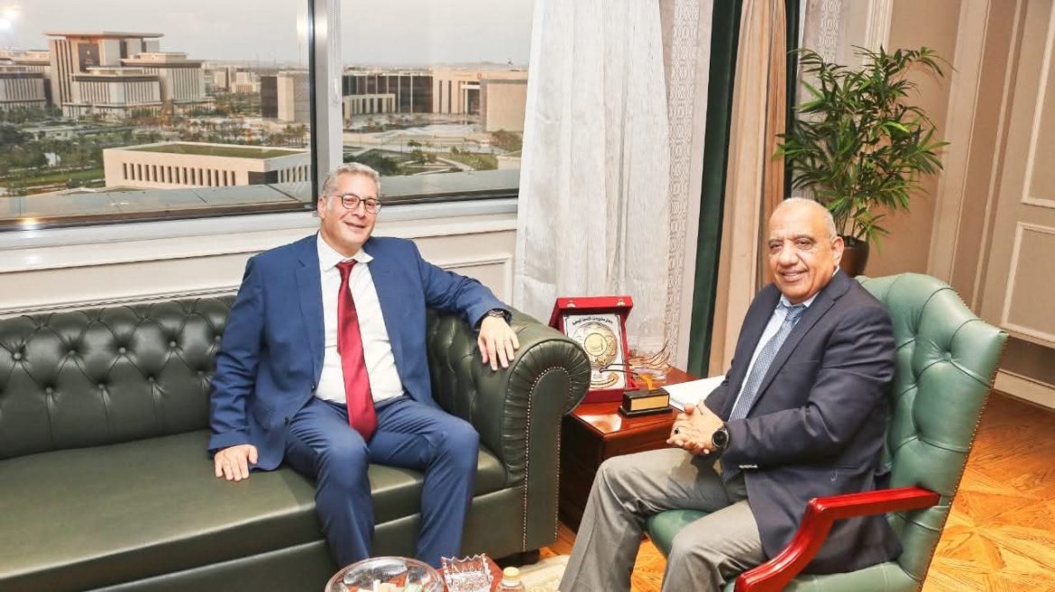 وزيرا الكهرباء والبترول يتشاركان خطة عمل المشترك لتوطين الصناعة ونقل التكنولوجيا