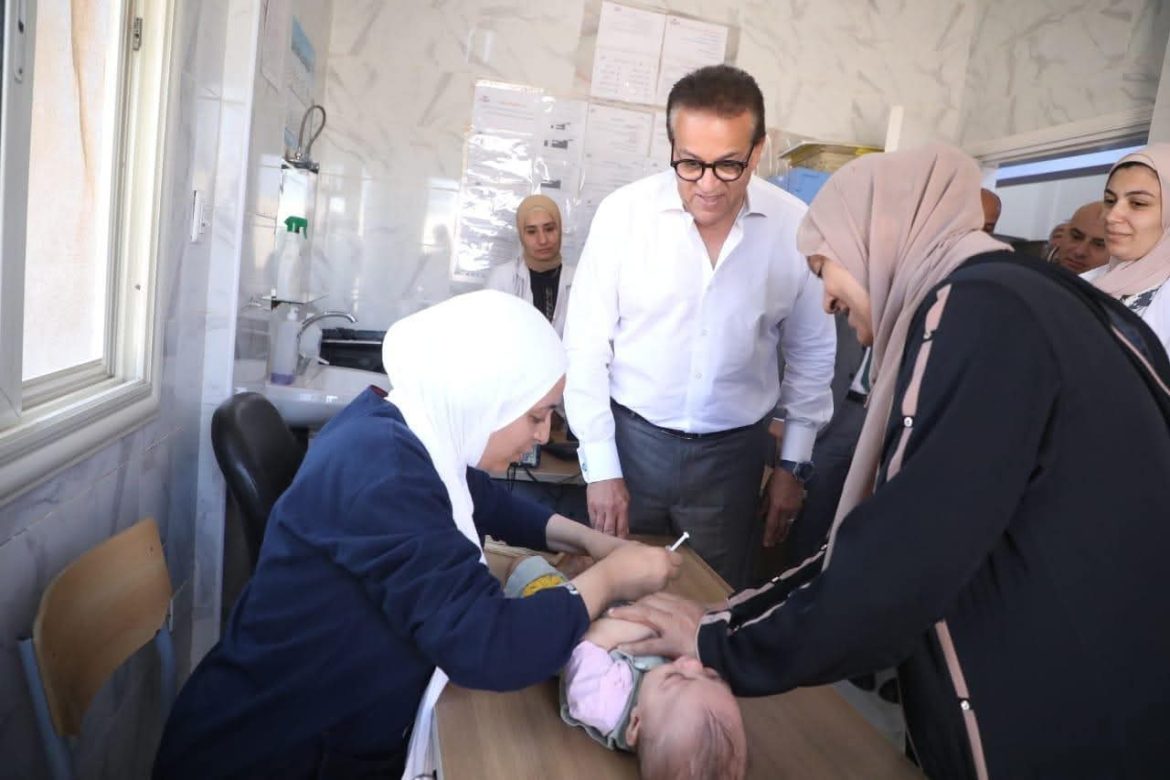 وزير الصحة يستجيب لشكوى ميدانية من المواطنين بزيارة مركز طبي 70 بالشروق