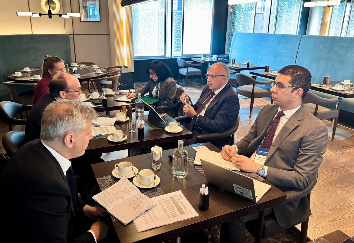 وزير الري يبحث مجالات التعاون المستقبلية مع ممثلي الوكالة السويدية للتنمية الدولية (SIDA) وزير الري يبحث مجالات التعاون المستقبلية مع ممثلي الوكالة السويدية للتنمية الدولية (SIDA)