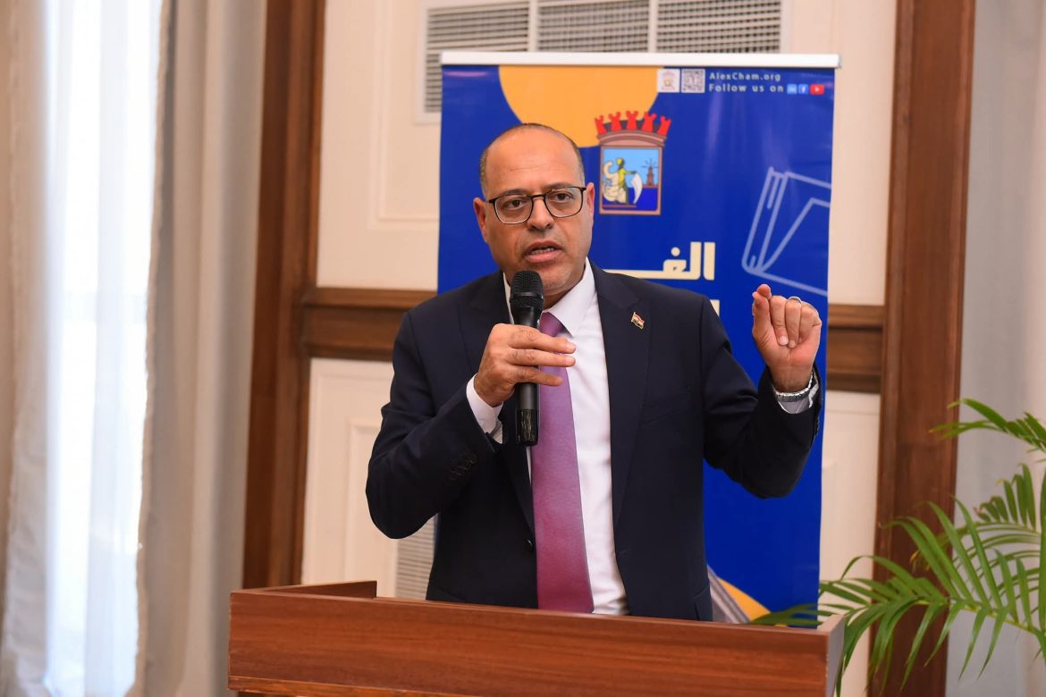 وزير العمل: القانون الجديد يحقق الأمان الوظيفي ويشجع على الاستثمار وزير العمل: القانون الجديد يحقق الأمان الوظيفي ويشجع على الاستثمار