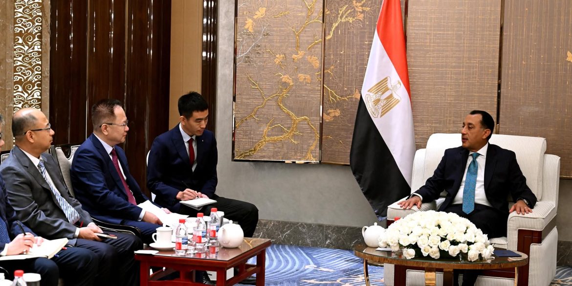 رئيس الوزراء: نتطلع لجذب الشركات الصينية للعمل في منطقة «تيدا» الصينية