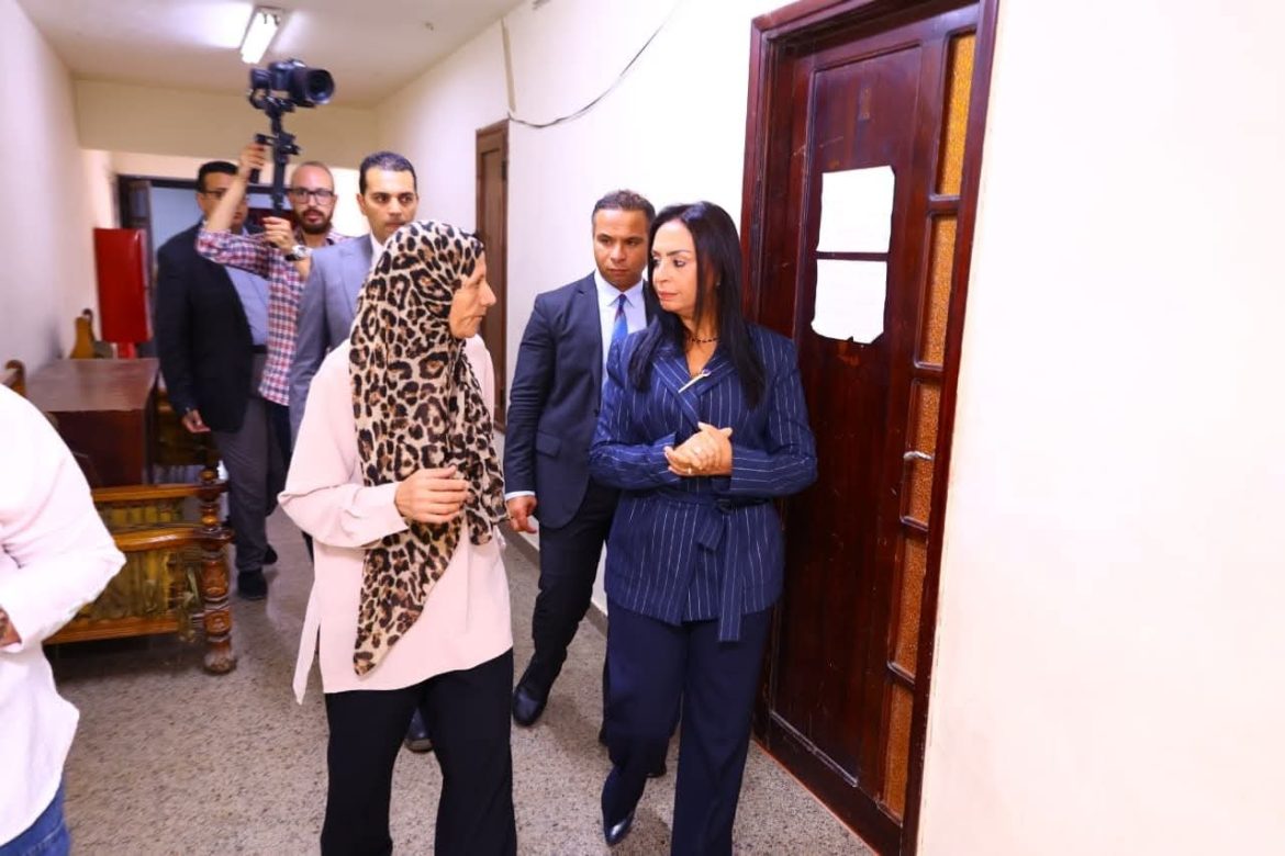 وزيرة التضامن تزور جمعية السيدة نفيسة لرعاية اليتيمات والمسنات بحلوان 