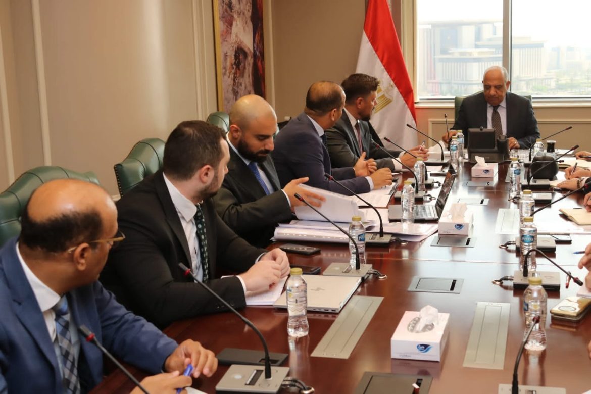 وزير الكهرباء: توجيهات رئاسية بتسريع وتيرة العمل نحو نقل التكنولوجيا وتوطين الصناعة وزير الكهرباء: توجيهات رئاسية بتسريع وتيرة العمل نحو نقل التكنولوجيا وتوطين الصناعة