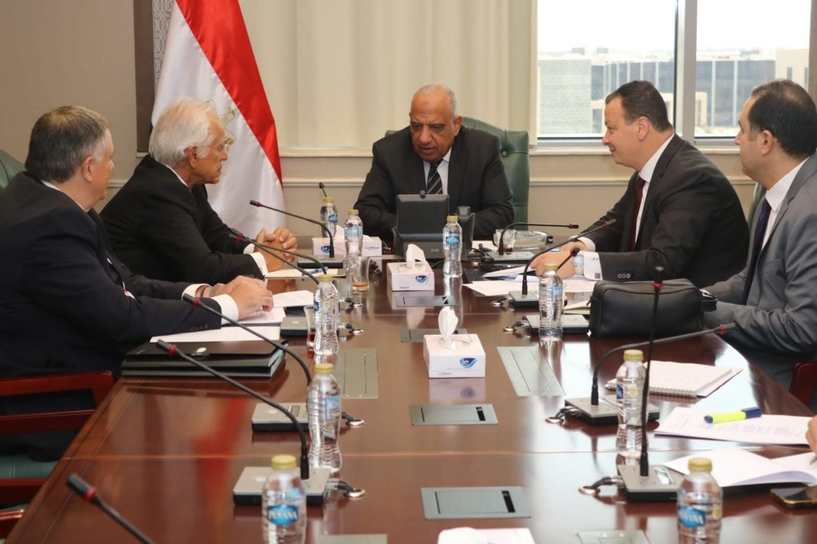 الكهرباء: مشروعات الربط الكهربائي جسوراً للصداقة ودعماً للشراكة في تحقيق التنمية المستدامة بين الدول