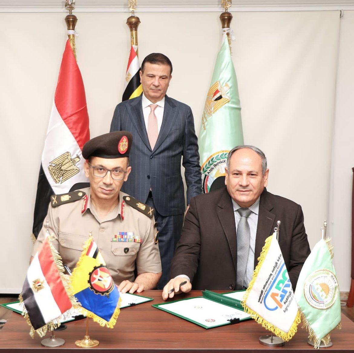 توقيع بروتوكول بين مركز البحوث الزراعية والكلية الفنية العسكرية توقيع بروتوكول بين مركز البحوث الزراعية والكلية الفنية العسكرية