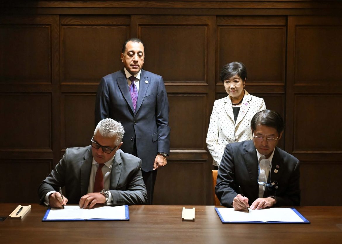 رئيس الوزراء يشهد توقيع مذكرة تفاهم للتعاون بين "اقتصادية قناة السويس" و "حكومة طوكيو" في مجال الهيدروجين الأخضر