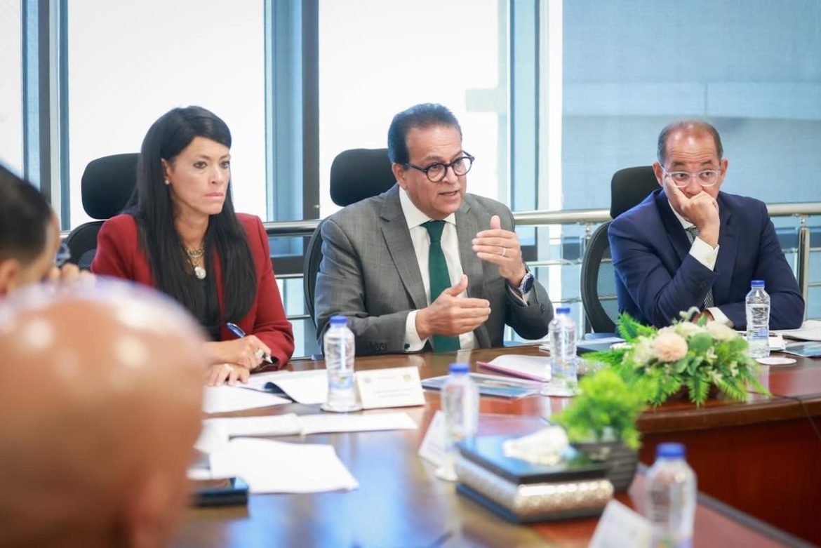 وزير الصحة يبحث خطط شركة «أكديما» للتوسع في الصناعات الدوائية وفتح أسواق جديدة للتصدير