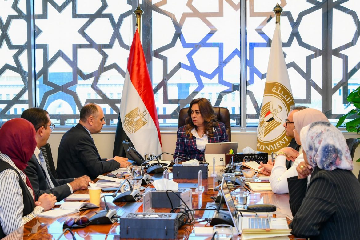 وزيرة التنمية المحلية توجه بمضاعفة الجهود لتحويل الغردقة إلى نموذج عالمي للسياحة المستدامة وزيرة التنمية المحلية توجه بمضاعفة الجهود لتحويل الغردقة إلى نموذج عالمي للسياحة المستدامة