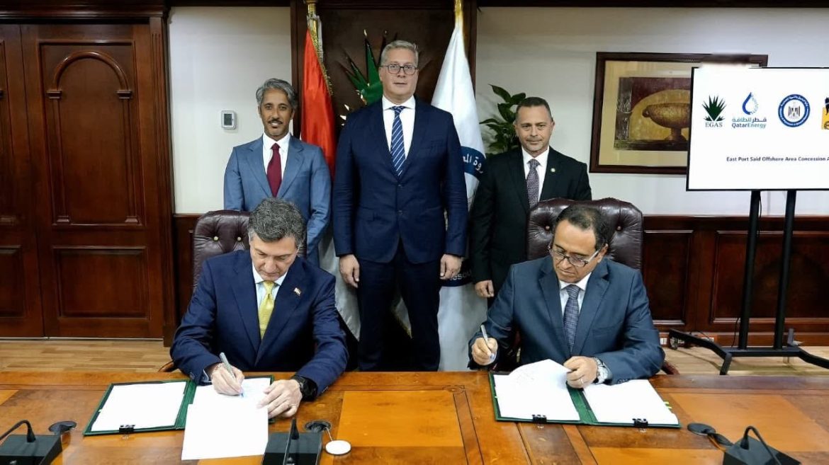 إيجاس توقيع 4 اتفاقيات مع شركات عالمية لزيادة استثمارات البحث عن الغاز بحضور وزير البترول إيجاس توقيع 4 اتفاقيات مع شركات عالمية لزيادة استثمارات البحث عن الغاز بحضور وزير البترول