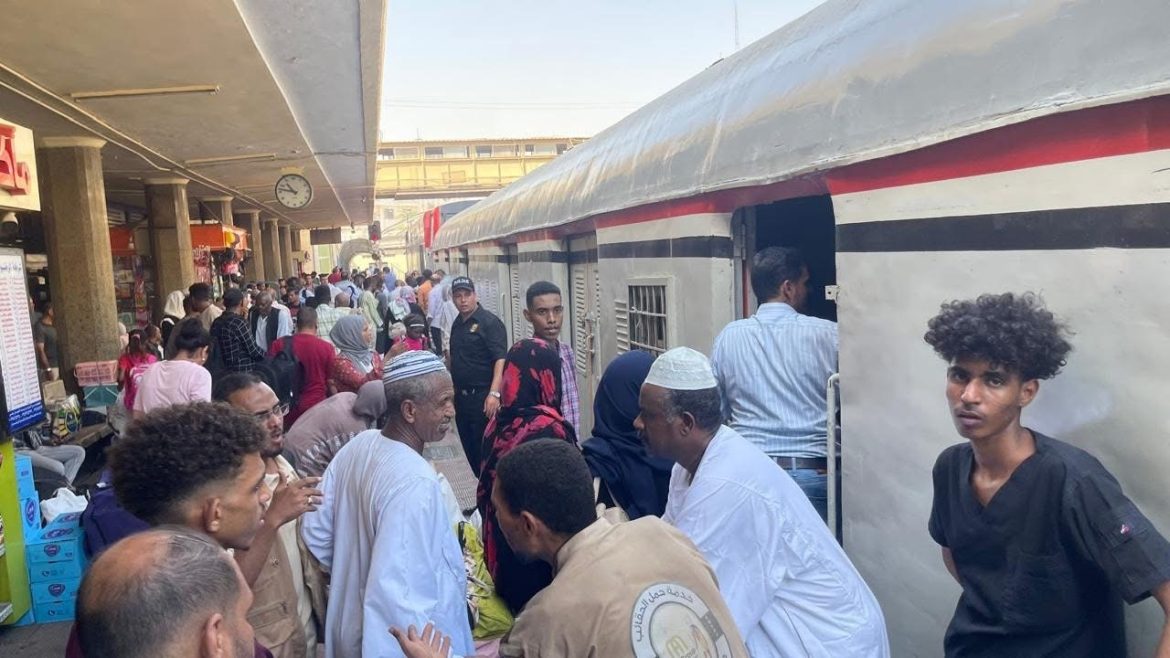 الهيئة القومية لسكك حديد مصر: تسيير القطار العاشر لتسهيل العودة الطوعية للأشقاء السودانيين