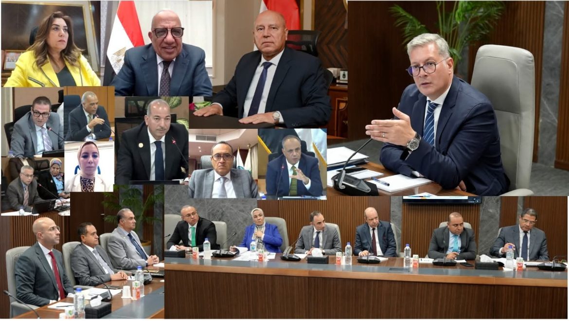 وزير البترول يؤكد أهمية شركة أنابيب البترول في نقل الخام من منطقة الأحمر الي البحر المتوسط وتخزينه