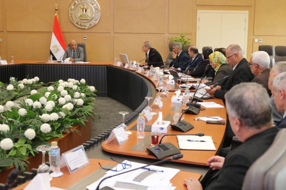 وزير الكهرباء: المتابعة المستمرة للخطة المرحلية التي تم تنفيذها الصيف الحالي