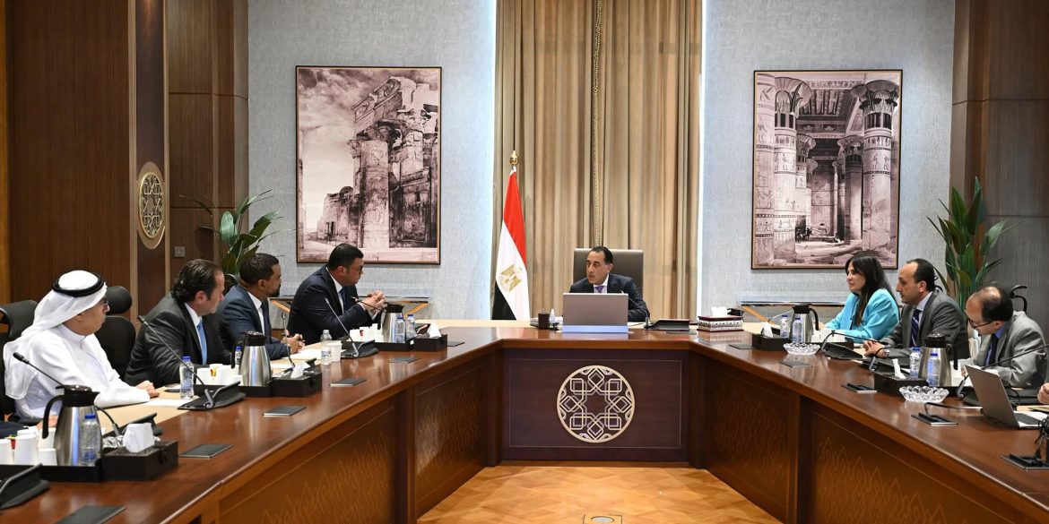 رئيس الوزراء يبحث التحالفات العالمية لإدارة حي المال والأعمال بالعاصمة الإدارية الجديدة رئيس الوزراء يبحث التحالفات العالمية لإدارة حي المال والأعمال بالعاصمة الإدارية الجديدة