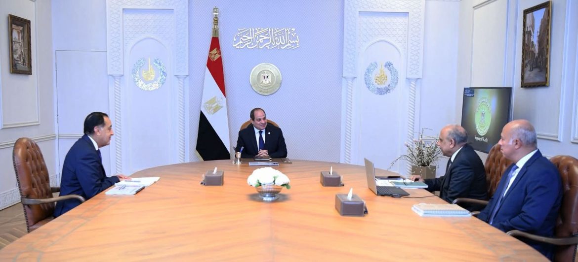 السيسي يبحث موقف دعم وتطوير الشبكة القومية للكهرباء السيسي يبحث موقف دعم وتطوير الشبكة القومية للكهرباء