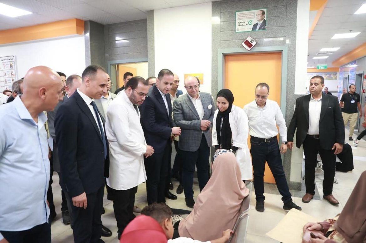رئيس اتحاد الغرف التجارية: علينا منح الأفضلية للشركات التونسية والمصرية في مختلف المجالات رئيس اتحاد الغرف التجارية: علينا منح الأفضلية للشركات التونسية والمصرية في مختلف المجالات