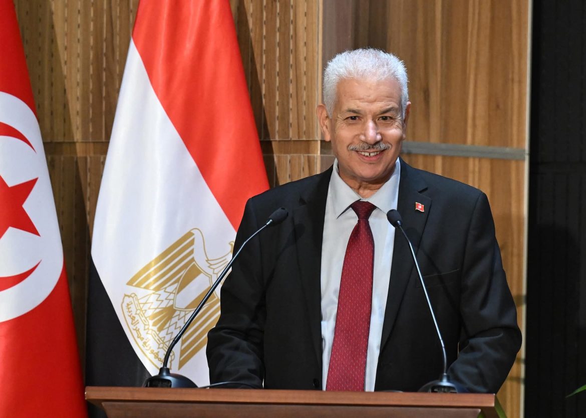 وزير التجارة التونسي: مسئولية مصر وتونس المشتركة  تقتضي العمل معاً وزير التجارة التونسي: مسئولية مصر وتونس المشتركة  تقتضي العمل معاً