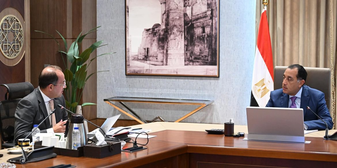 رئيس الوزراء ووزير المالية يستعرضان ملامح الحزمة الثانية من مبادرة التسهيلات الضريبية
