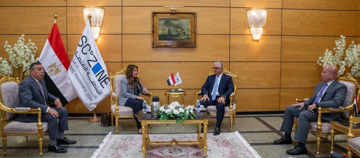 رئيس اقتصادية قناة السويس ينظم جولة للوفد الأمريكي بميناء بورسعيد للتعرف على الفرص الاستثمارية المتاحة