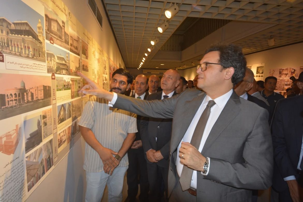 وزير الثقافة ومحافظ القاهرة يسلمان جوائز مسابقة الجهاز القومي للتنسيق الحضاري