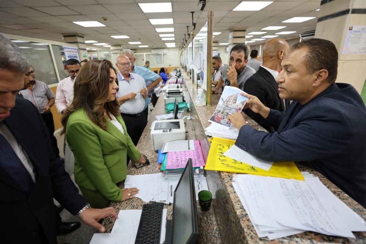 وزيرة التنمية المحلية تتابع مستوي الخدمات للمواطنين بالمركز التكنولوجي