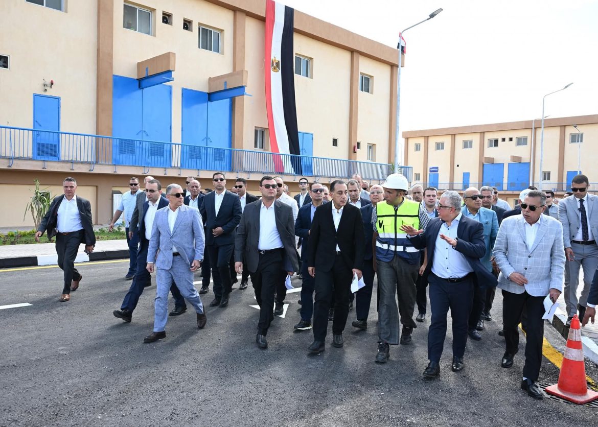 رئيس الوزراء: 475.8 مليون جنيه مصري تكلفة محطة ومأخذ المياه بالقنطرة غرب