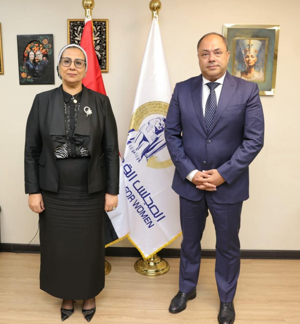 رئيس هيئة تنمية الصعيد يبحث سبل تمكين المرأة اقتصاديا مع رئيسة المجلس القومي للمرأة