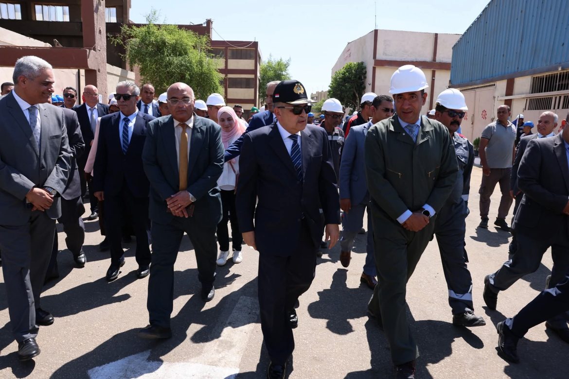 رئيس هيئة قناة السويس: قريباً افتتاح مجمع العيادات الجديدة بمنطقة حوض الدرس