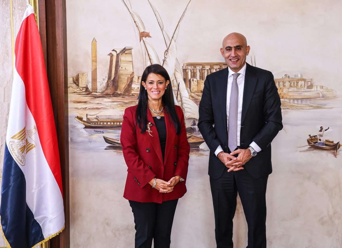 وزيرة التخطيط تناقش تطورات تنفيذ الخطة الاستثمارية لقطاع التعليم للعام المالي 2025 /2026 