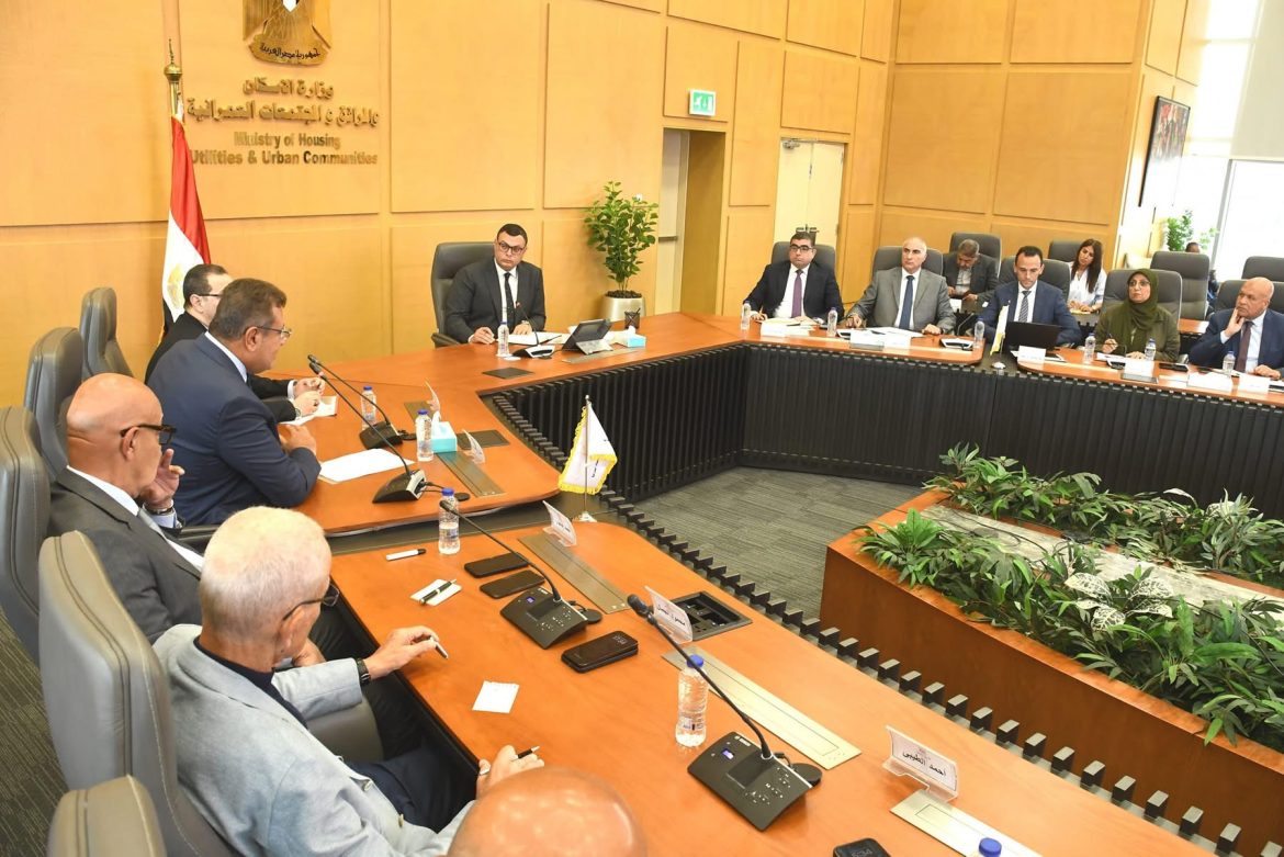 وزير الإسكان يؤكد حرص الدولة على تقديم كافة التسهيلات في قرار علاوة التحسين على أراضي طريق القاهرة / الإسكندرية الصحراوي