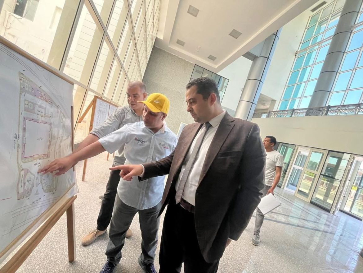 وزير الإسكان: تنفيذ مستشفى جديد سعة 175 سريرًا ودفع أعمال المرافق بتوسعات مدينة قنا الجديدة