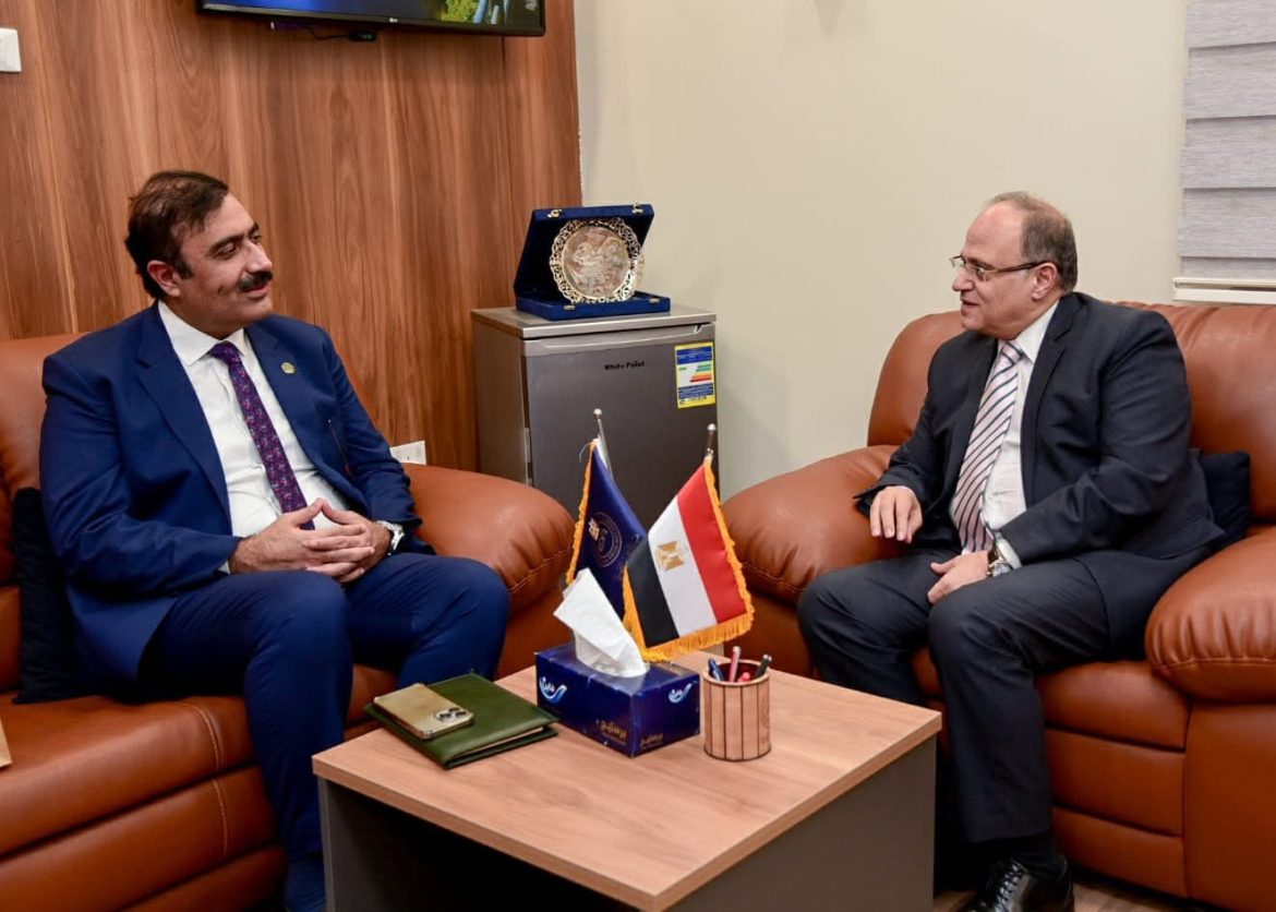 هيئة الدواء: ملتزمون بدعم تنافسية الدواء المصري عالميًا والانفتاح على التجارب الدولية