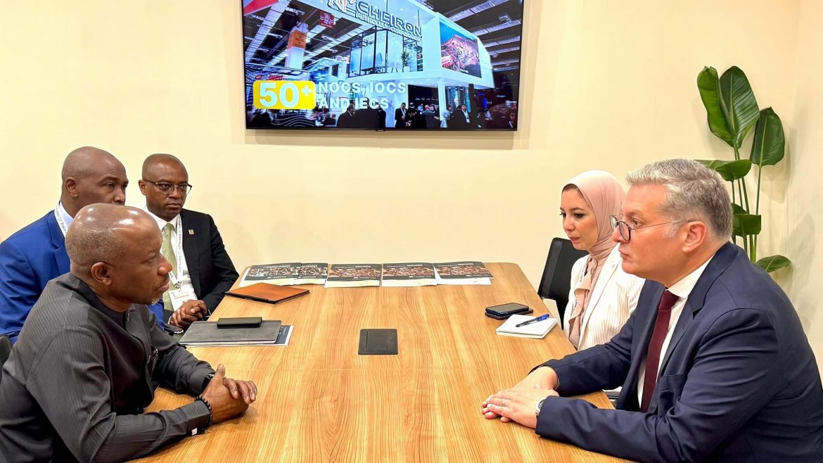 جلسة مباحثات بين مصر ونيجيريا لزيادة الاستثمارات المشتركة في الطاقة جلسة مباحثات بين مصر ونيجيريا لزيادة الاستثمارات المشتركة في الطاقة