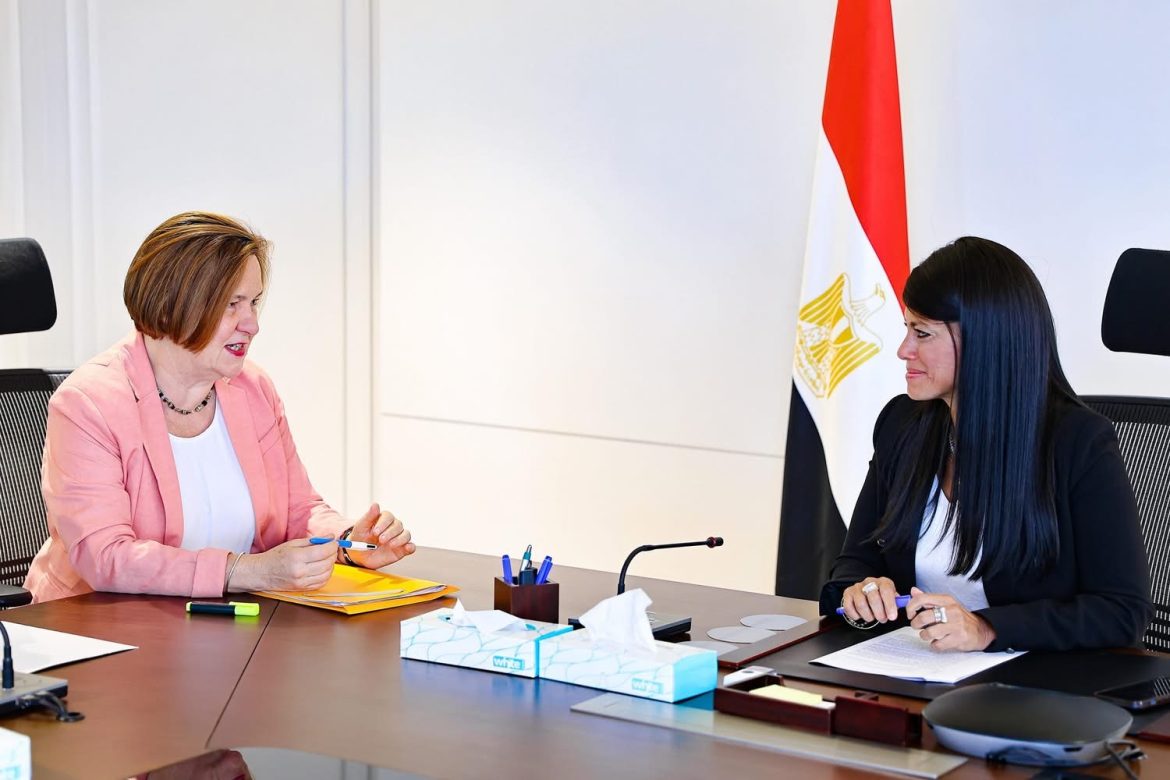 وزيرة التخطيط تستعرض ملامح ومرتكزات “السردية الوطنية للتنمية الاقتصادية” وزيرة التخطيط تستعرض ملامح ومرتكزات "السردية الوطنية للتنمية الاقتصادية"