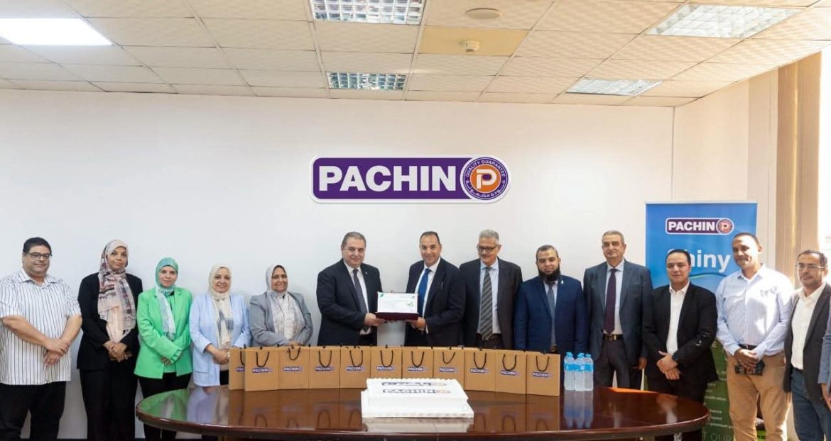 هيئة المواصفات والجودة تسلم أول علامة خضراء للدهانات لشركة باكين هيئة المواصفات والجودة تسلم أول علامة خضراء للدهانات لشركة باكين