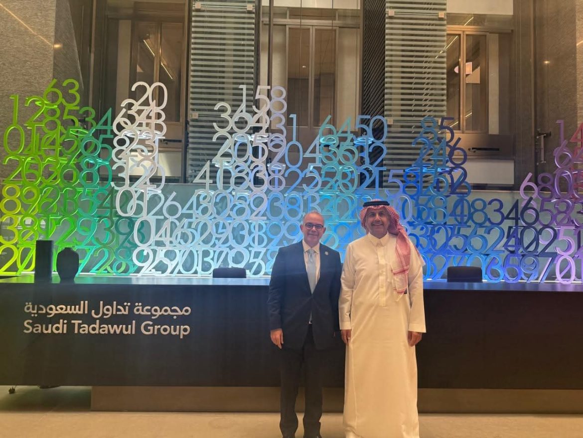 رئيس الرقابة المالية يعقد اجتماعات ثنائية مع قادة المؤسسات المالية السعودية