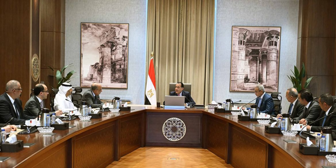 رئيس الوزراء يتابع مستجدات تنفيذ الاستراتيجية الوطنية للطاقة المتكاملة والمستدامة رئيس الوزراء يتابع مستجدات تنفيذ الاستراتيجية الوطنية للطاقة المتكاملة والمستدامة