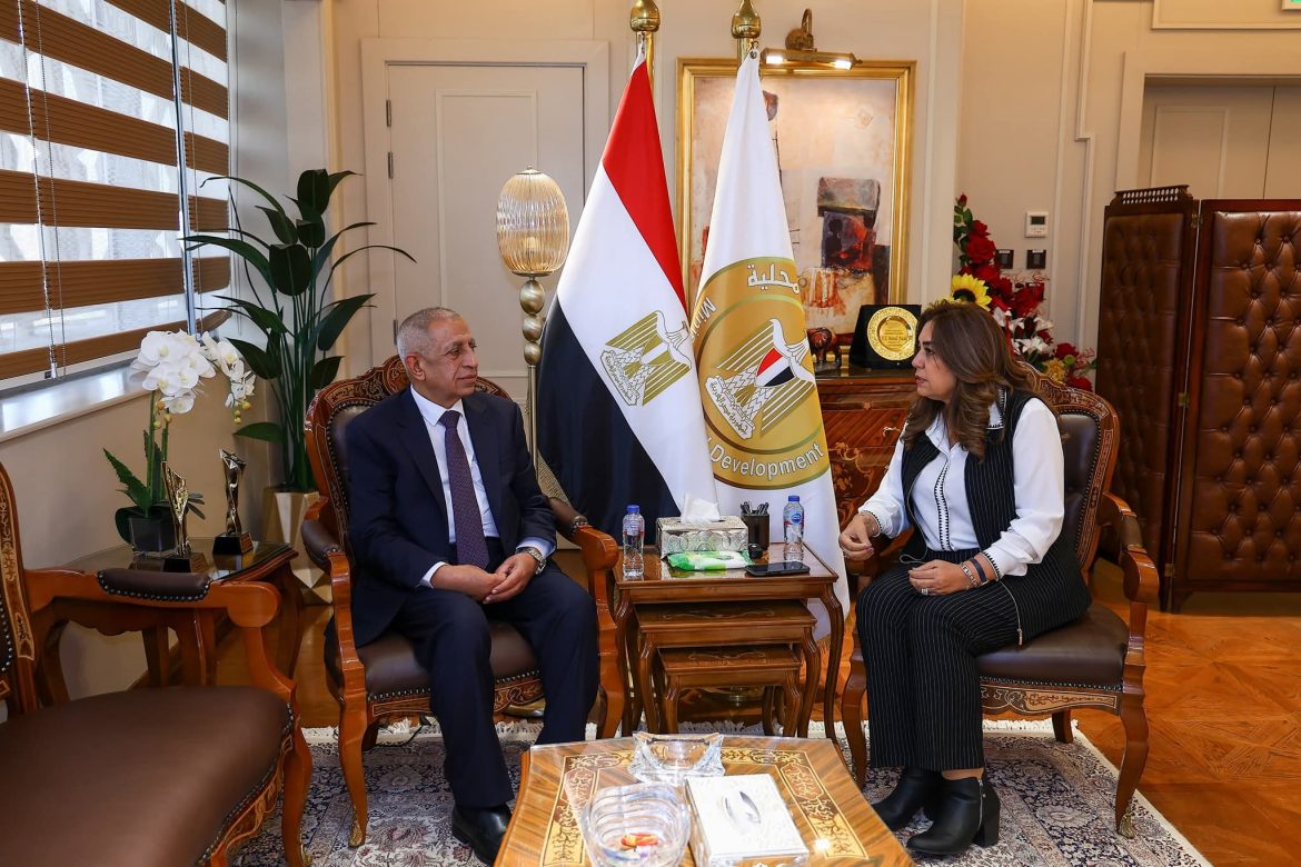 وزيرة التنمية المحلية تبحث ملفات التعاون المشتركة مع الأكاديمية العربية للعلوم والتكنولوجيا