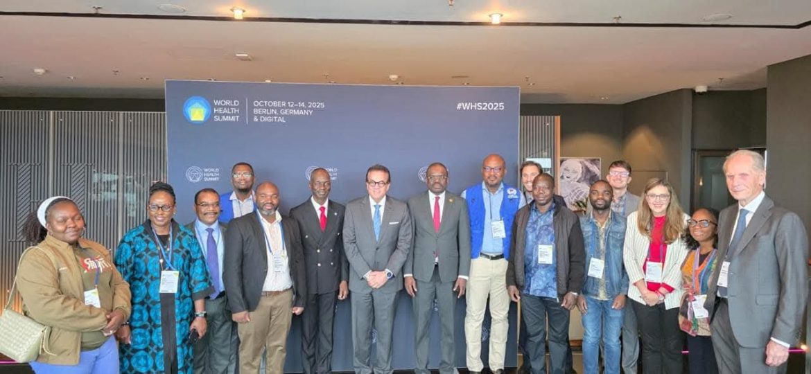 وزير الصحة: القضاء على انتقال الأمراض من الأم إلى الطفل أولوية صحية عالمية