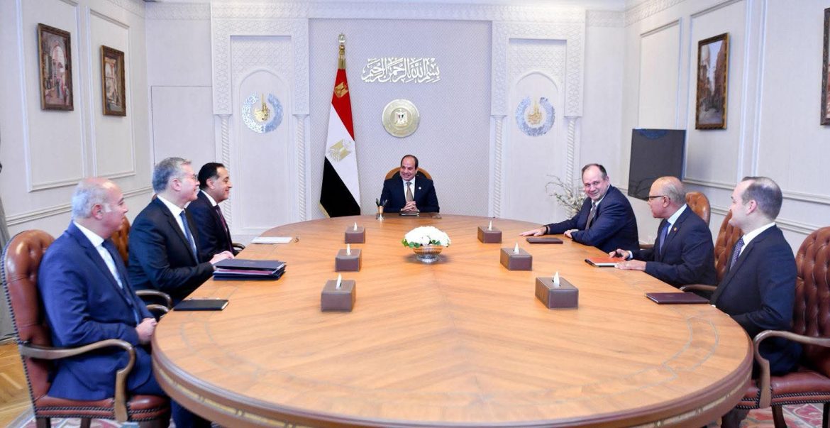 الرئيس السيسي يبحث خطط توسيع أعمال شركة أباتشي العالمية في مصر