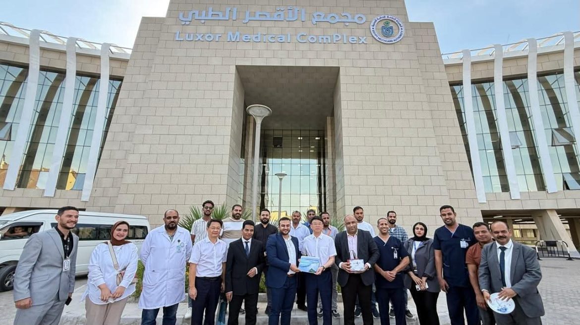 هيئة الرعاية الصحية: تأثر وفد صيني بمدونة مجمع الأقصر الطبي الدولي