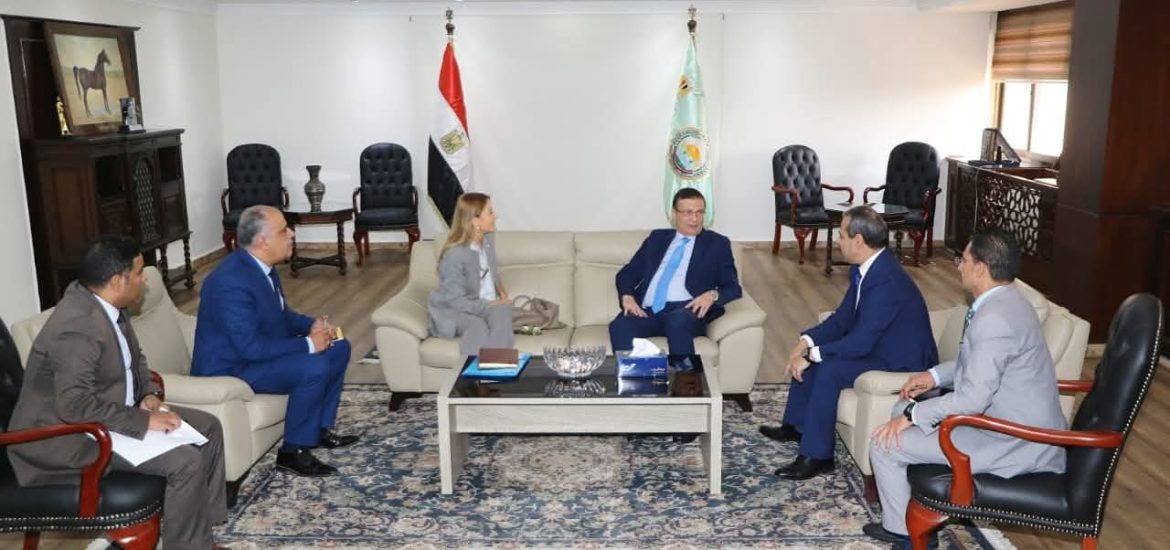 وزير الزراعة يبحث مع حماية التراث الزراعي والمعارف البيئية بالواحات مع مدير مكتب اليونسكو بالقاهرة
