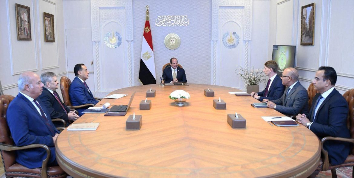 الرئيس السيسي يبحث في إنتاج وتزويد السفن بالوقود الأخضر