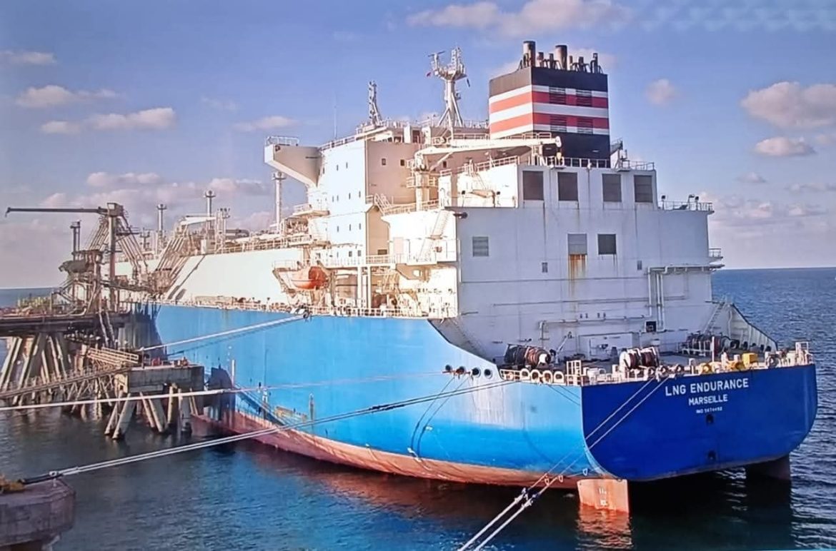 وزارة البترول: توتال إنيرجيز تُصدّر 150 ألف متر مكعب من الغاز المسال إلى تركيا وزارة البترول: توتال إنيرجيز تُصدّر 150 ألف متر مكعب من الغاز المسال إلى تركيا