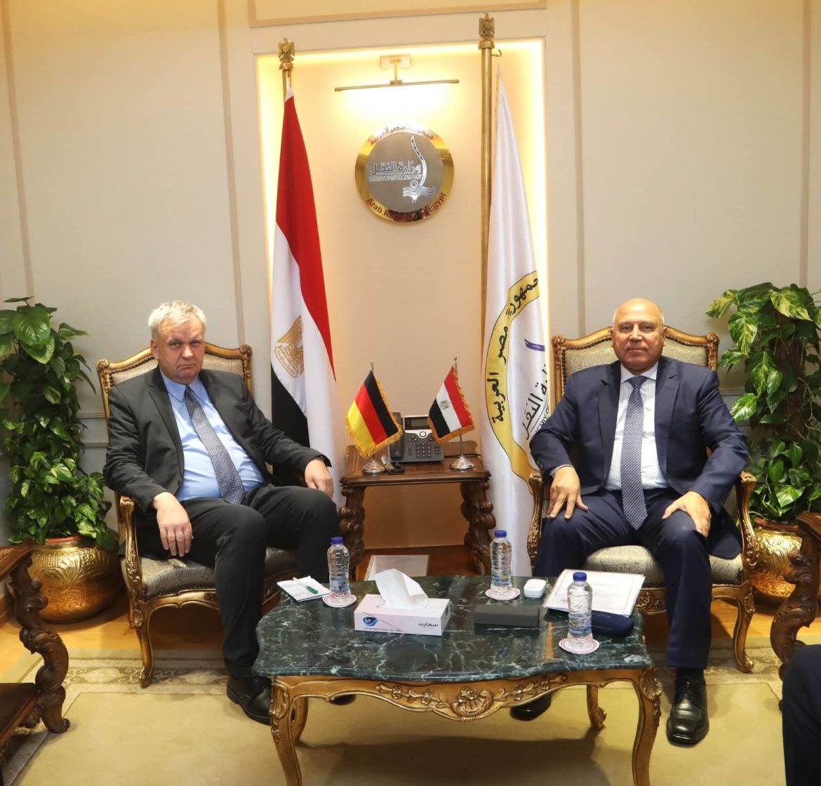 وزارة الصناعة ترحب  بالاستثمارات الجديدة لتصنيع السيارات في مصر وزارة الصناعة ترحب  بالاستثمارات الجديدة لتصنيع السيارات في مصر