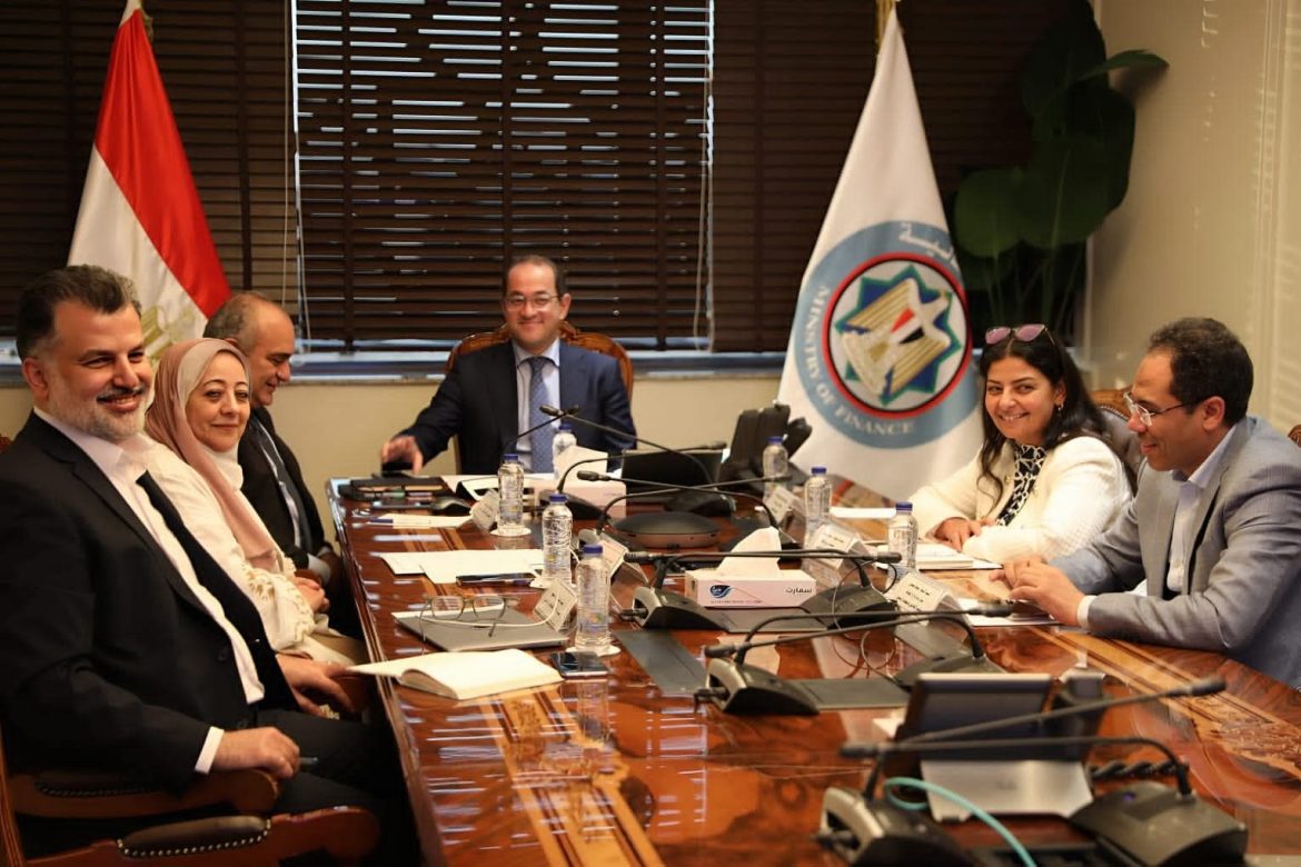 وزير المالية: الإصلاحات الاقتصادية والمالية انعكست فى فائض أولى 3.6٪ من الناتج وزير المالية: الإصلاحات الاقتصادية والمالية انعكست فى فائض أولى 3.6٪ من الناتج