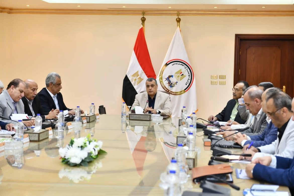 وزير الإنتاج الحربي: السعي إلى عقد الشراكات مع مختلف المؤسسات والجهات الوطنية والعالمية وزير الإنتاج الحربي: السعي إلى عقد الشراكات مع مختلف المؤسسات والجهات الوطنية والعالمية